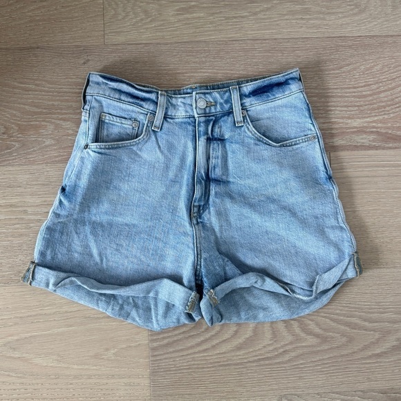 H&M Mom Denim Shorts - Picture 1 of 4